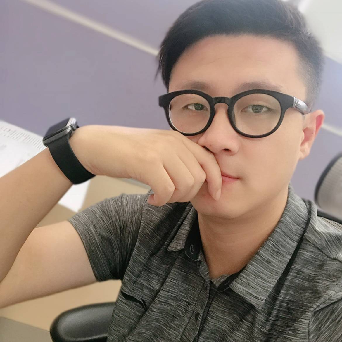 等待加载中的照片
