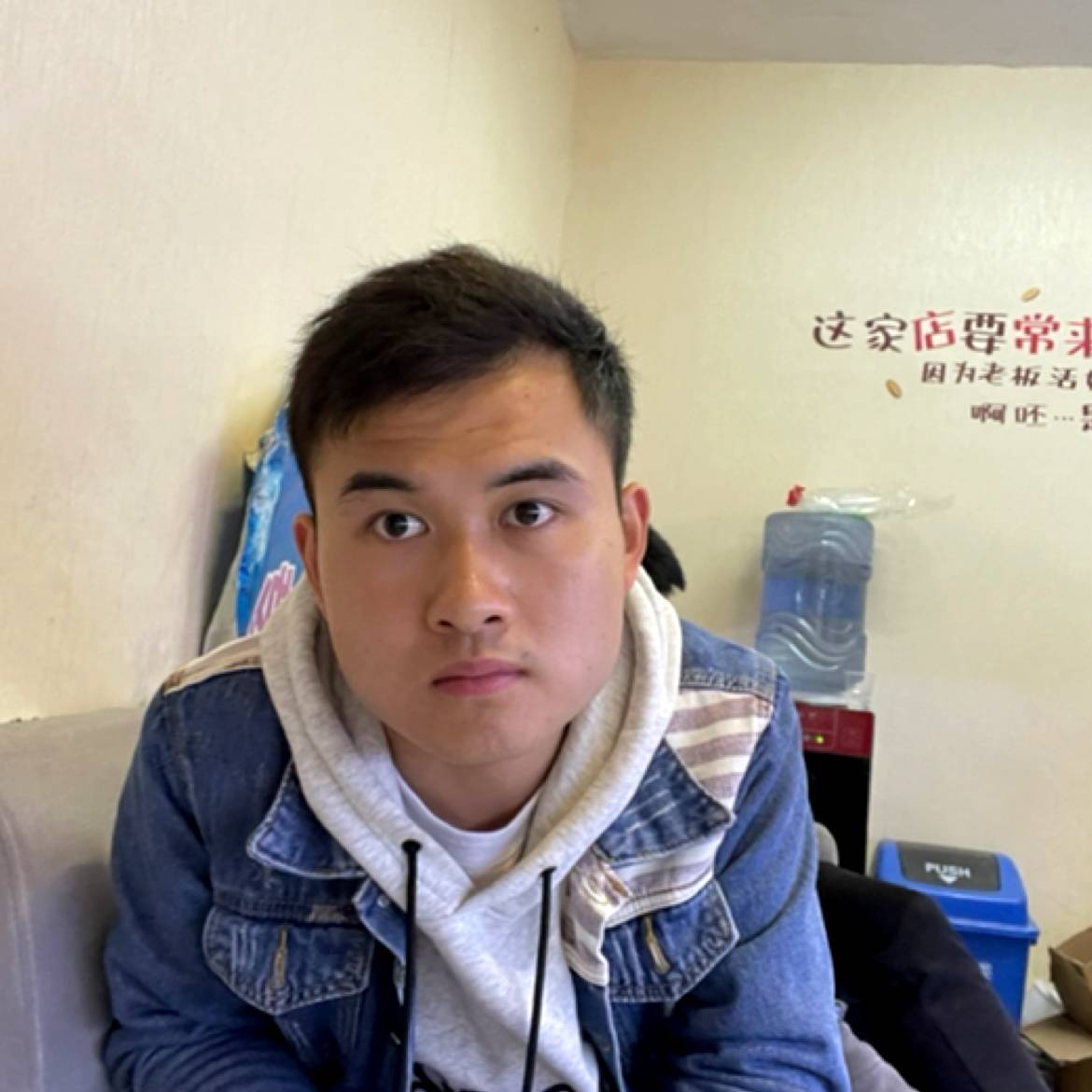 背包蹁跹勤奋的照片