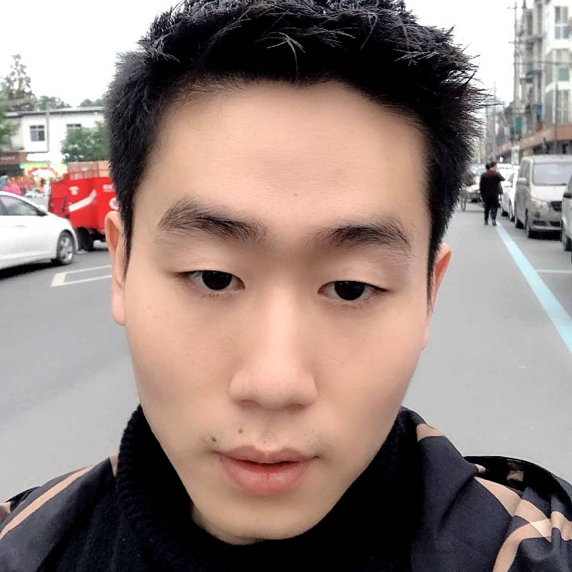 汽车爱羞涩的照片