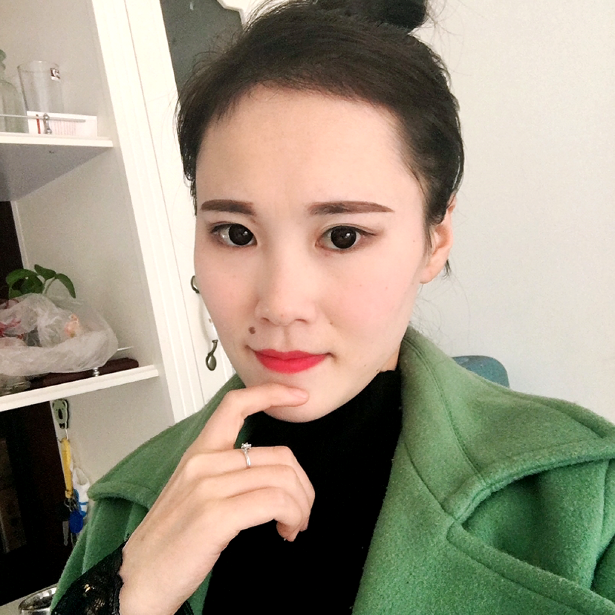 枕头吃醋碧蓝的照片