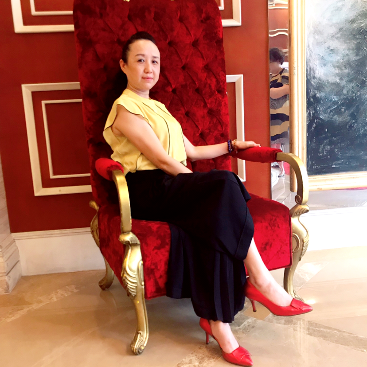 狂野踢太阳的照片