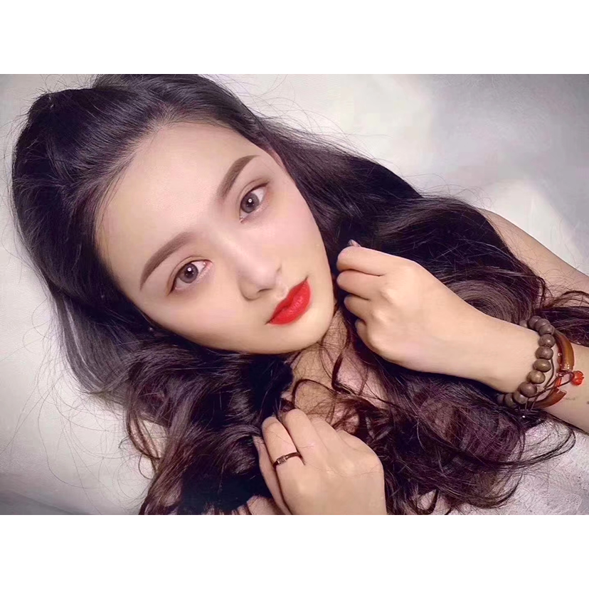 yi生的照片