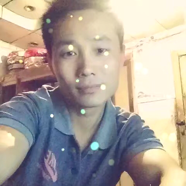 回眸一笑倾半城的照片