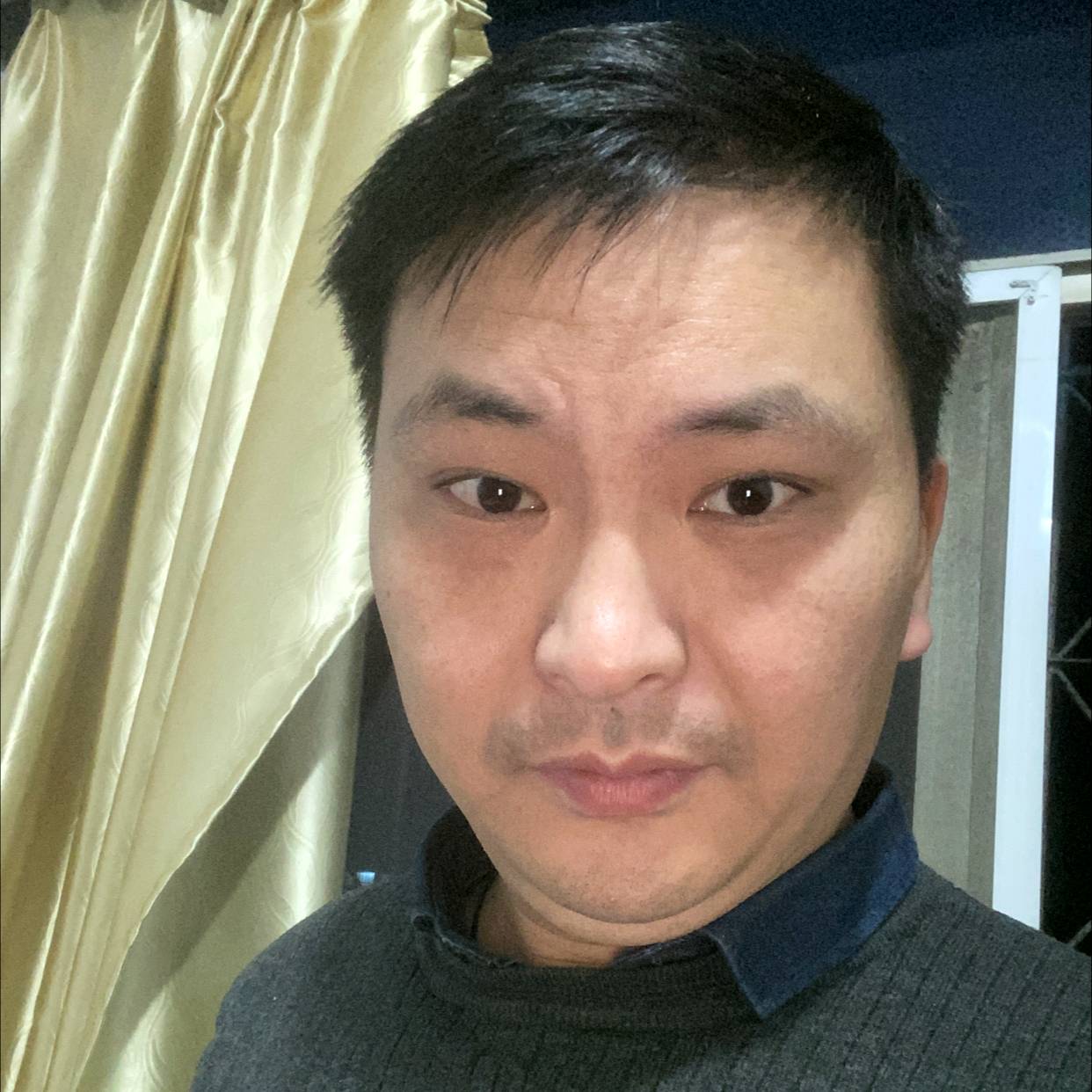 电灯胆停止开心的照片