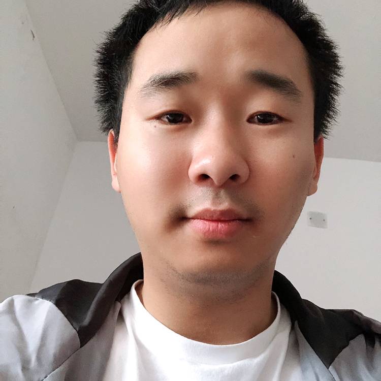 贪玩回首惊鸿一瞥的照片