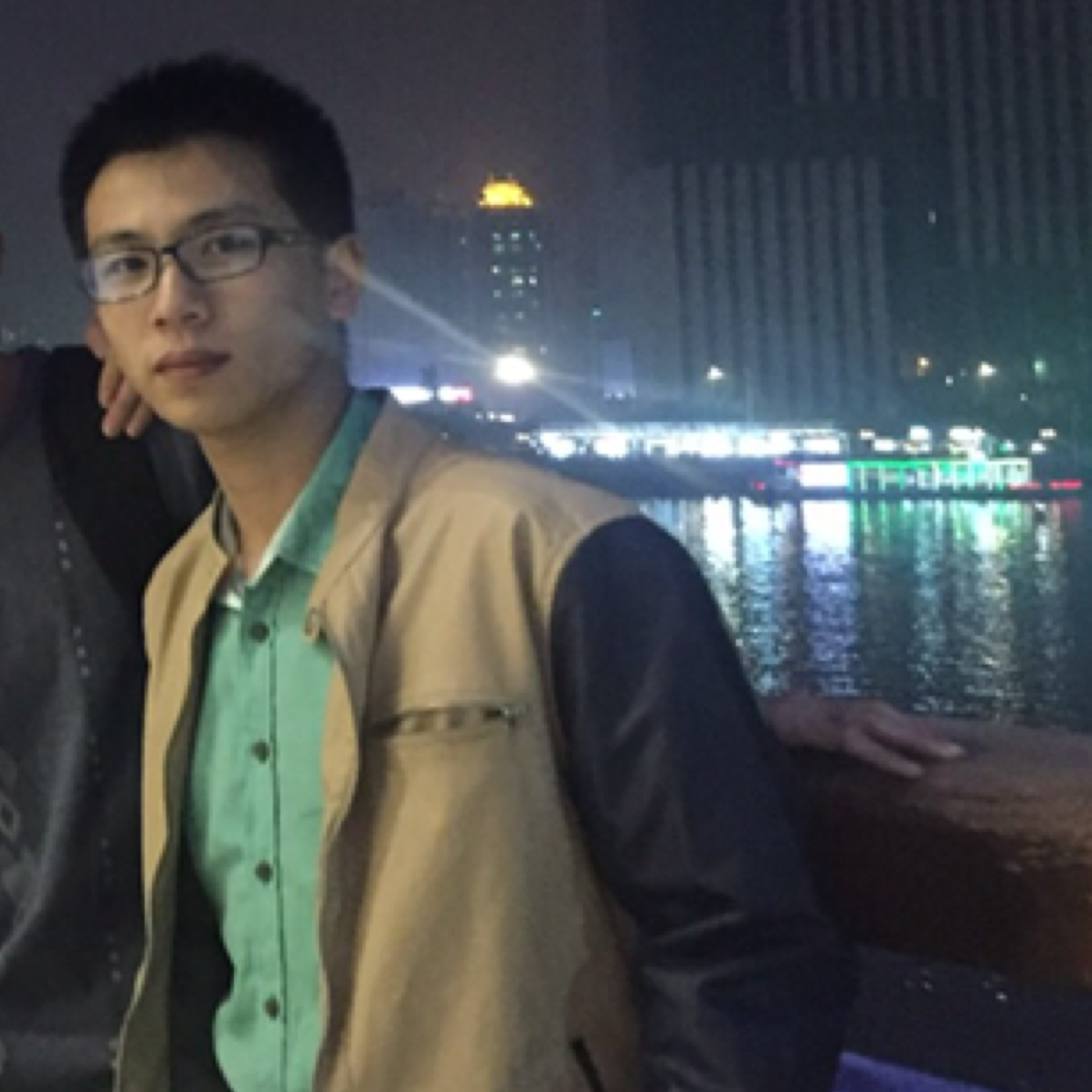 石头蹁跹酷炫的照片