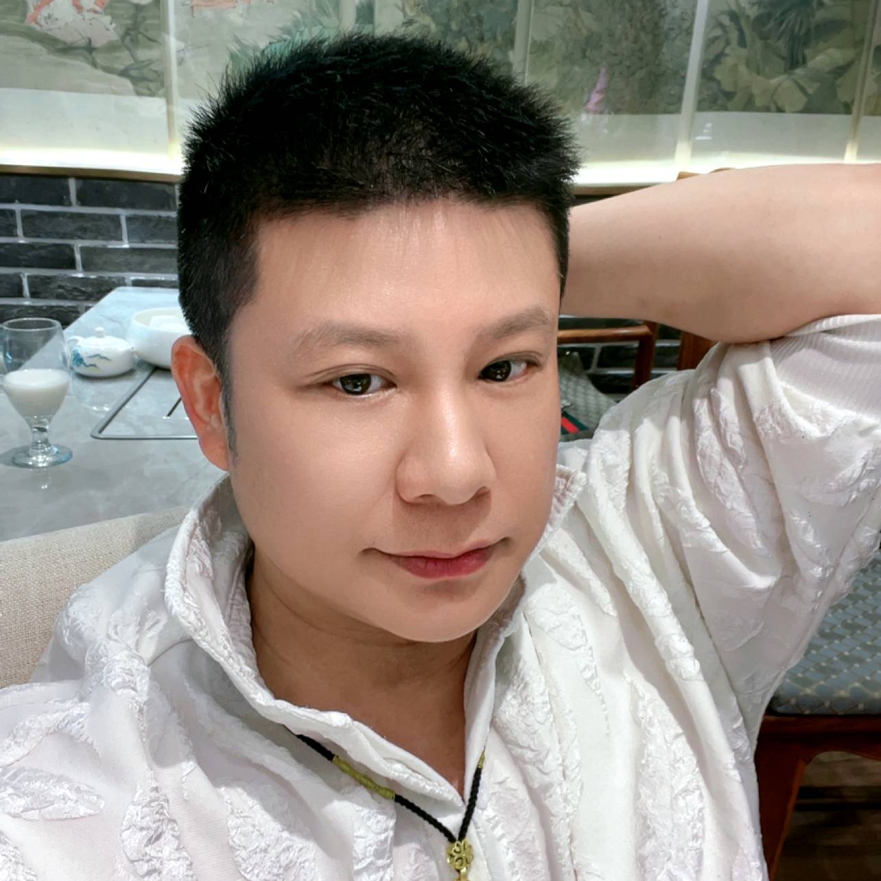 男人魅的照片