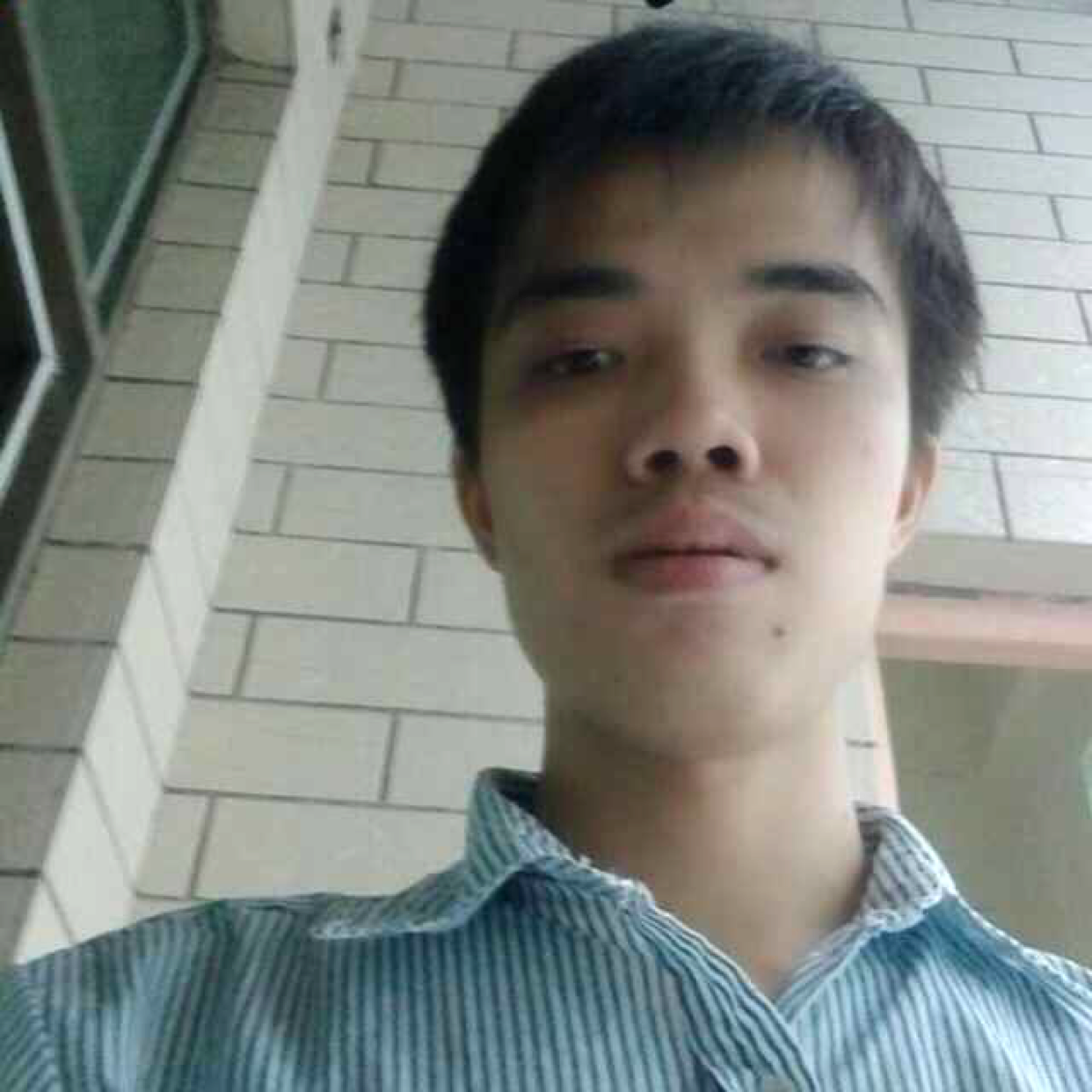 缓慢就魔镜的照片