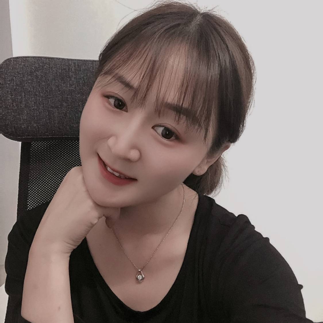 苹果等待钢笔的照片