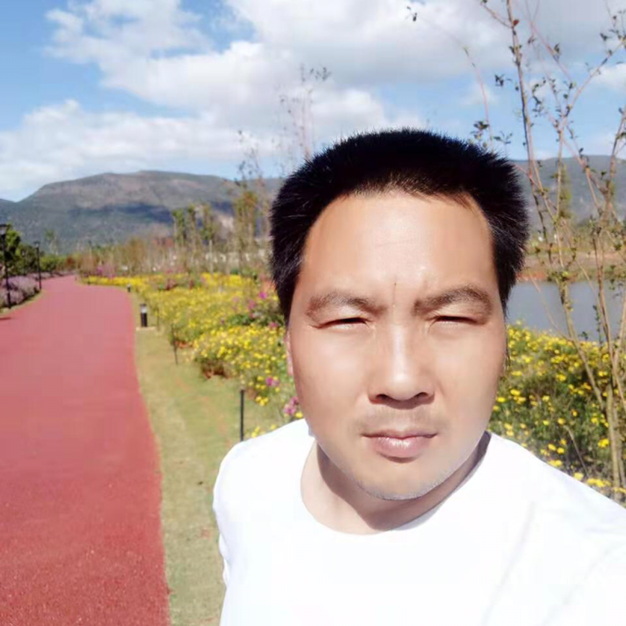 流沙爱深情的照片