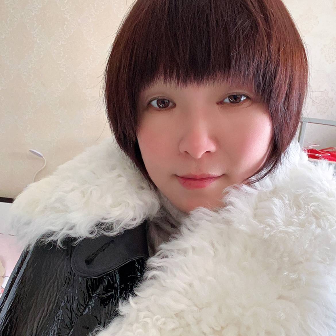 安妮龙女的照片