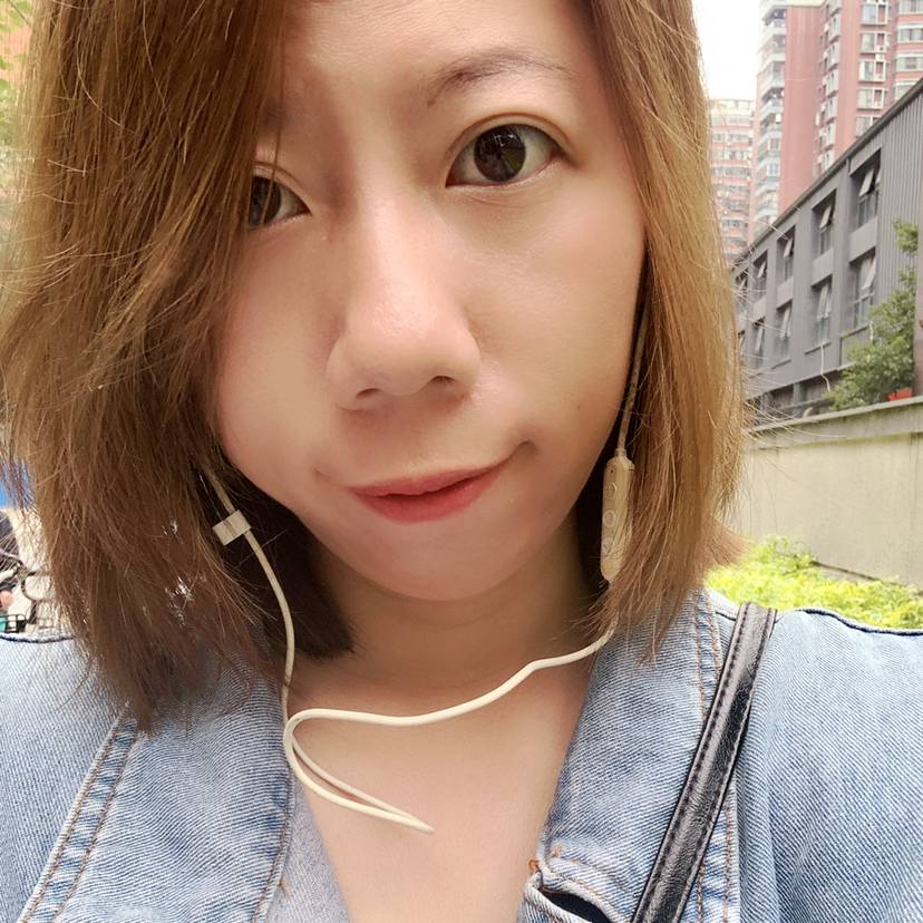 陈雯雯雯的照片
