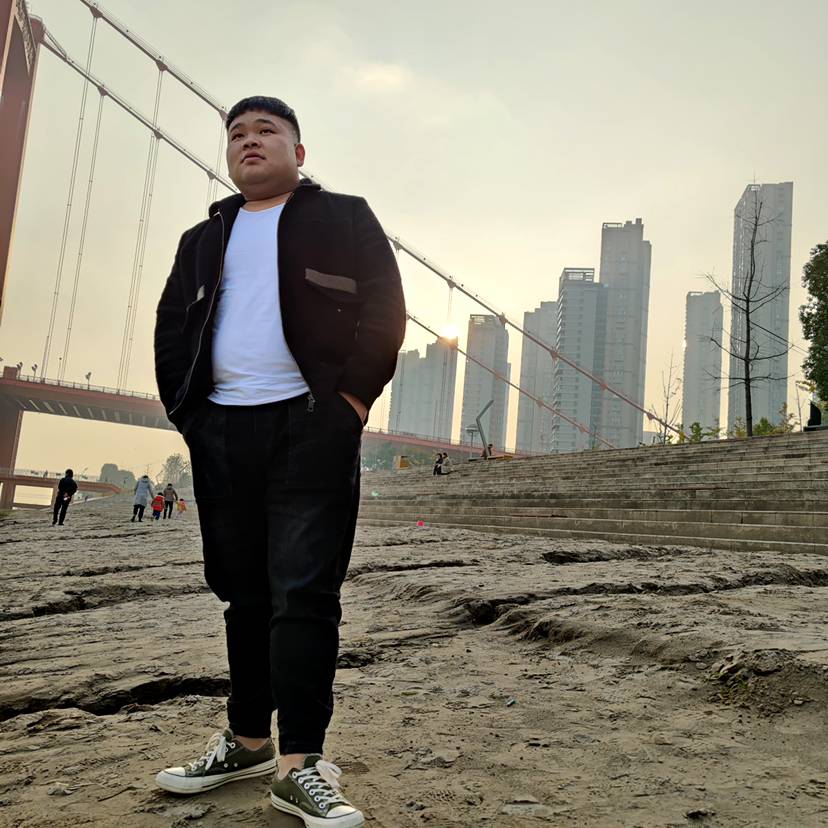 必须开心的照片