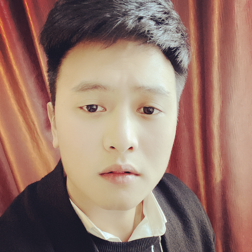 奇迹深拥帅气的照片