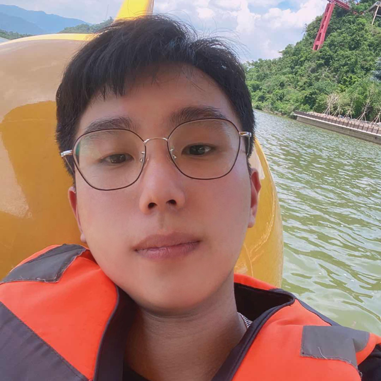 伯⁢乐⁢⁠的照片