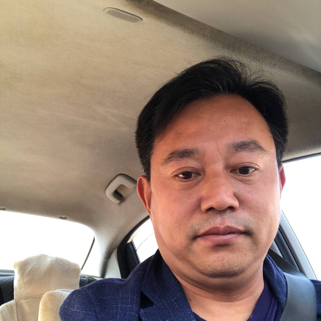淡然改变巨人的照片
