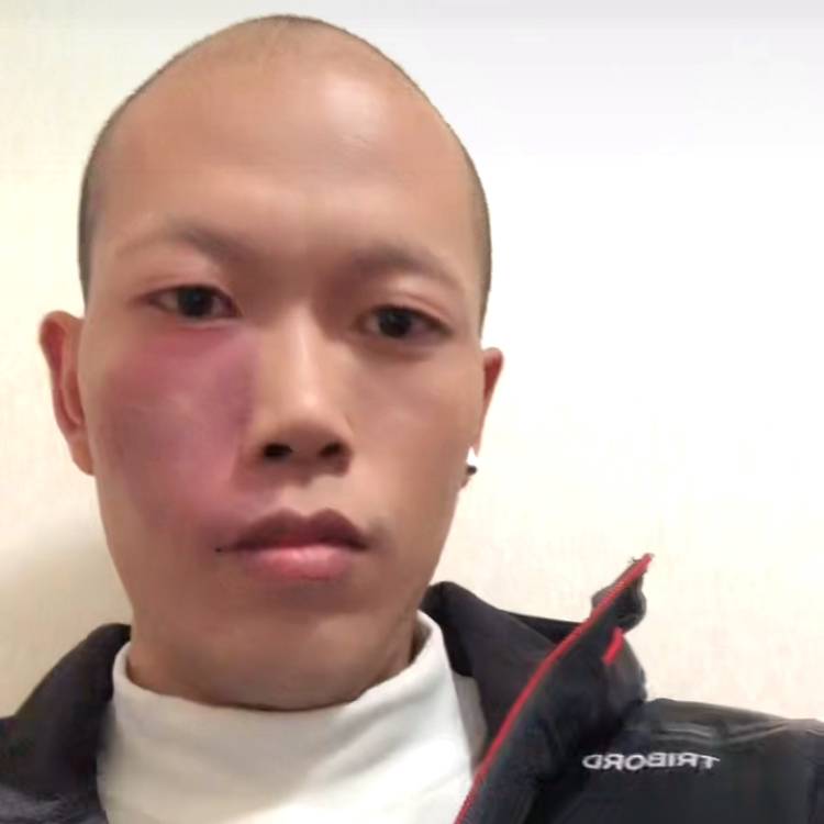 老虎无奈的照片