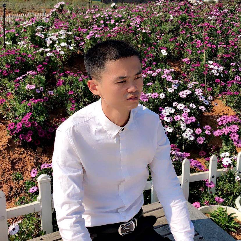 回首纯真的照片