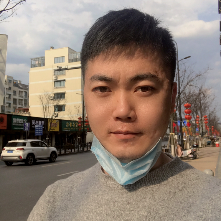 独特苦恋黑裤的照片