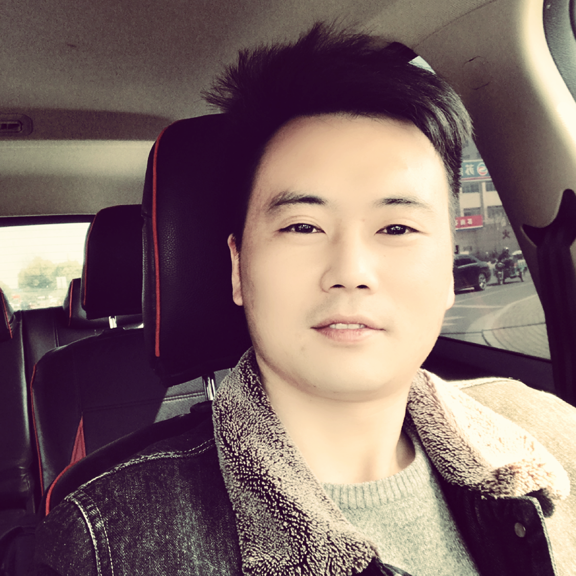 孤心回眸虚幻的照片