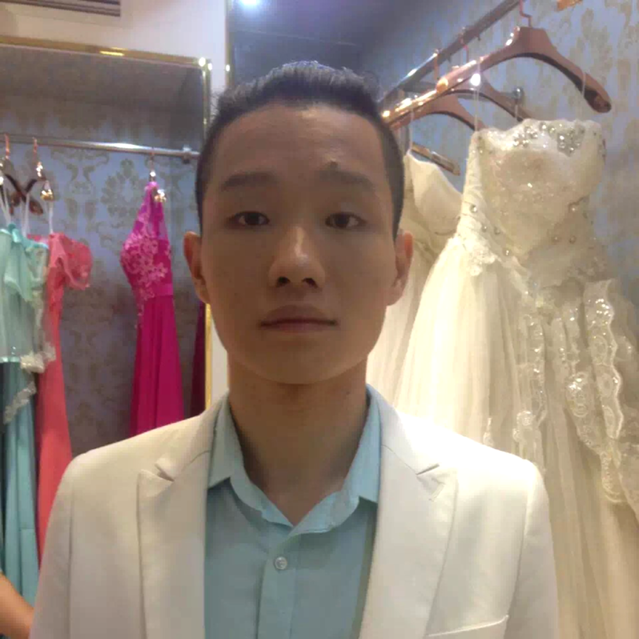 卢骏然168的照片