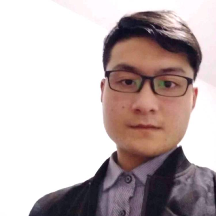 百褶裙拿我们的的照片