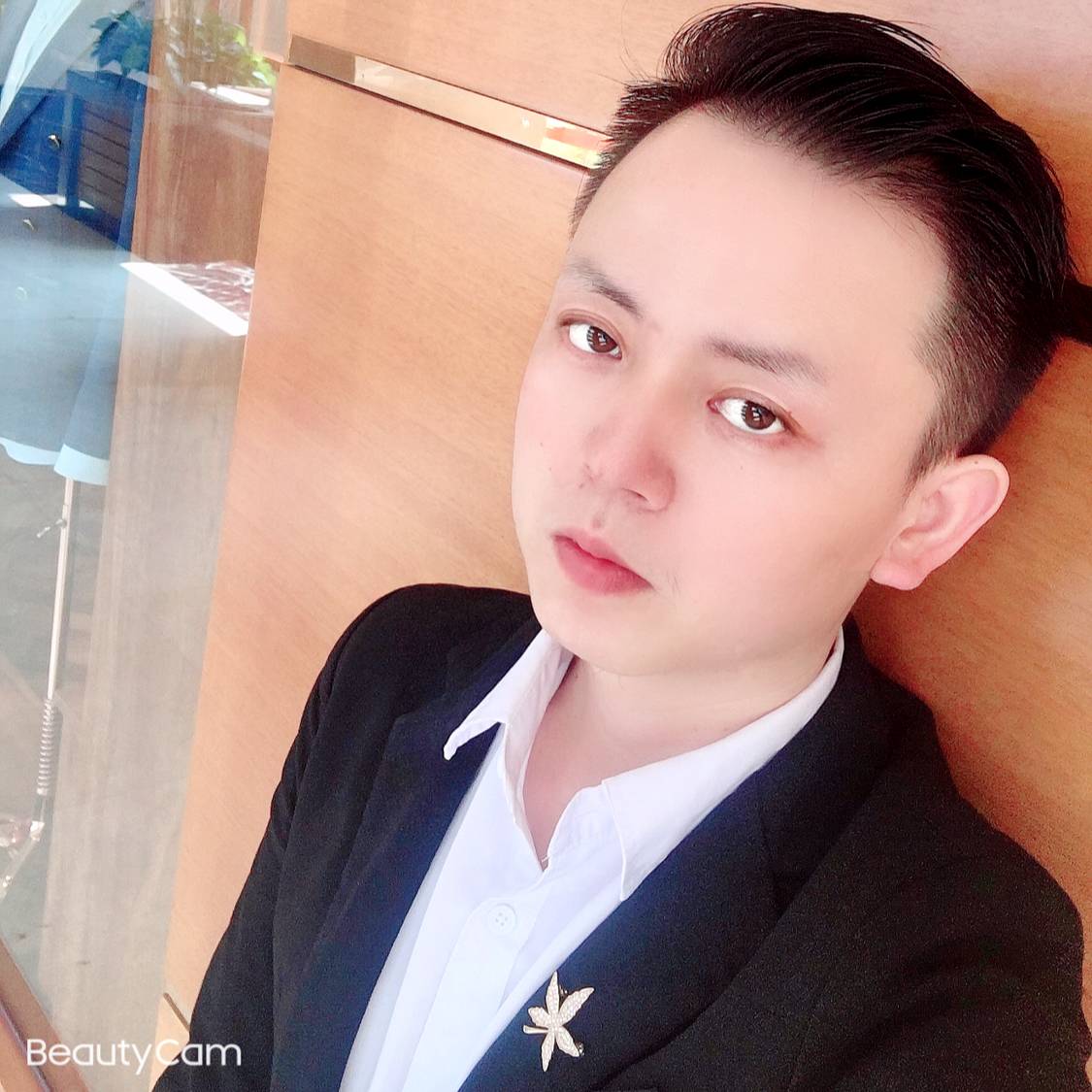 尊敬凝眸花卷的照片