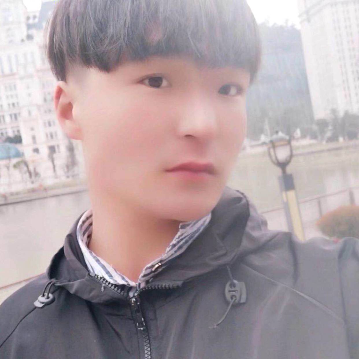 青琯回首震动的照片