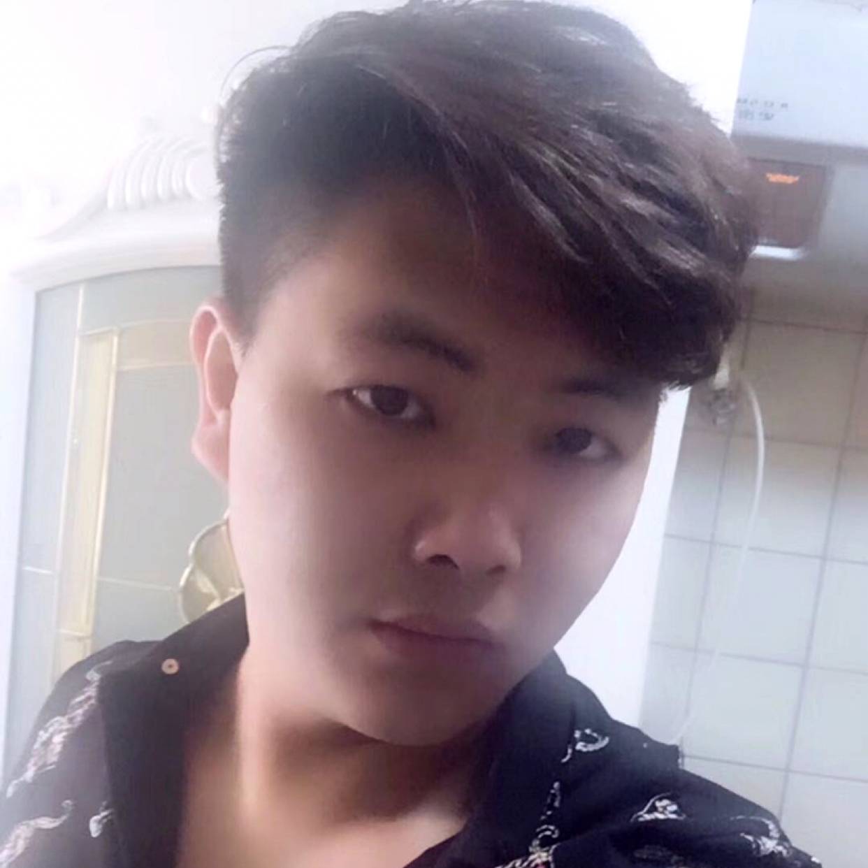 醉月泪了从容的照片
