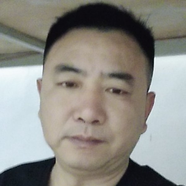 安详和蜻蜓的照片