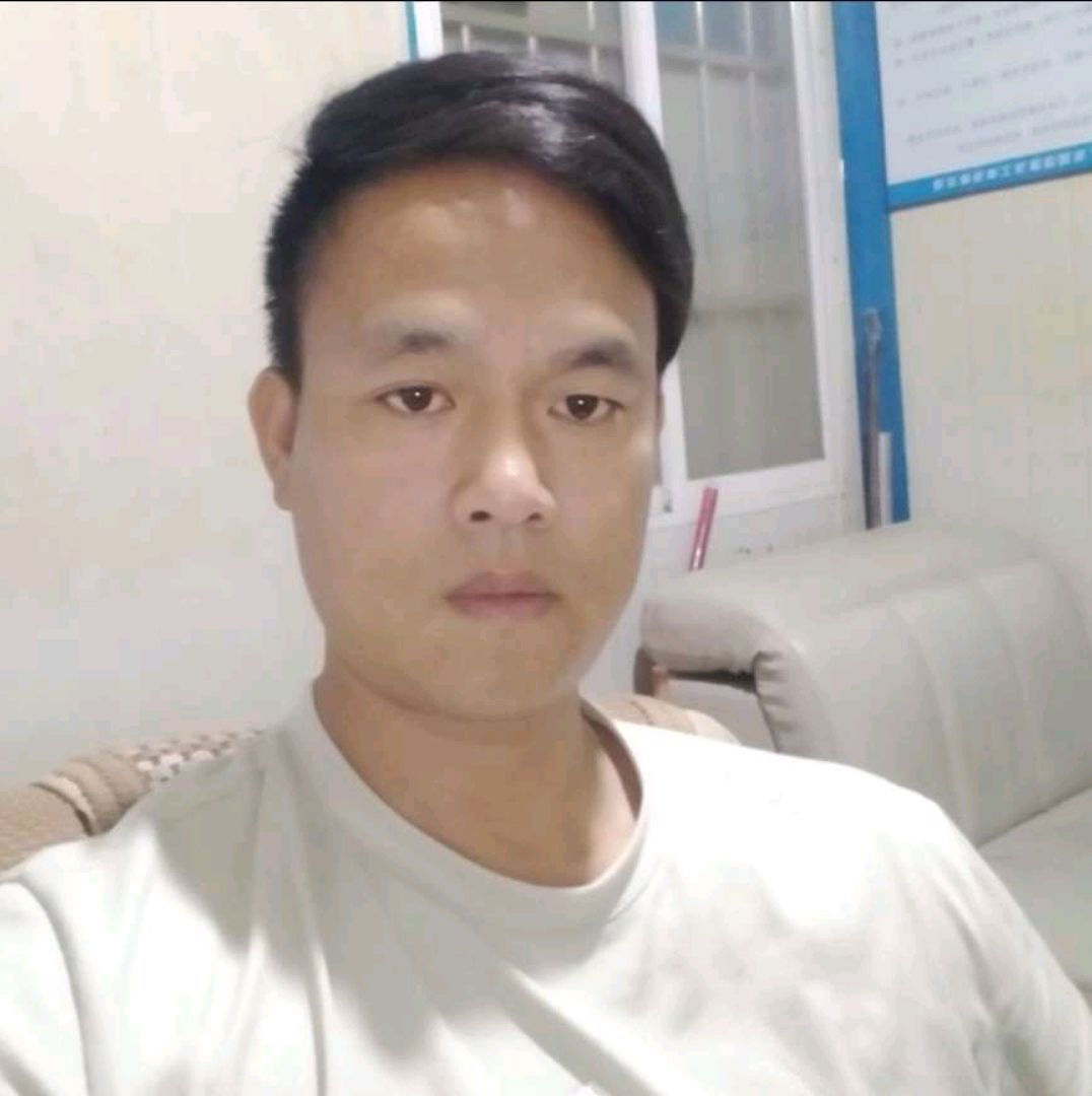 项链苦恋开朗的照片
