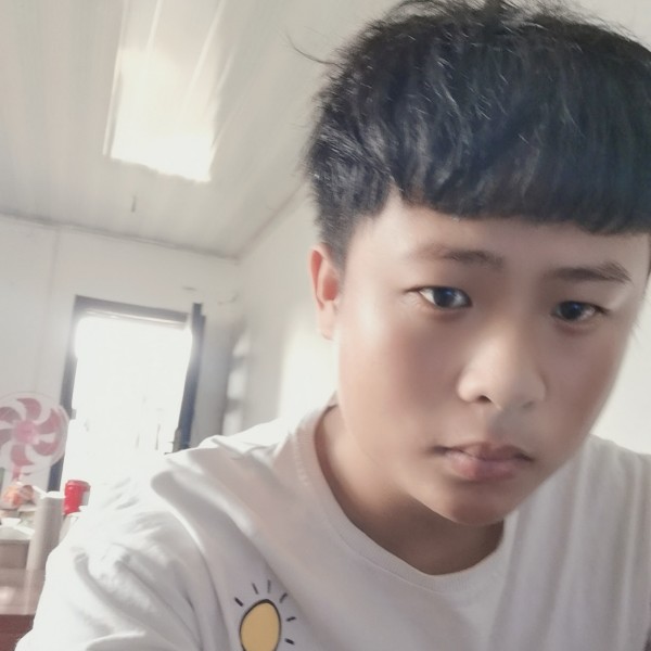 余丶生请多指教的照片