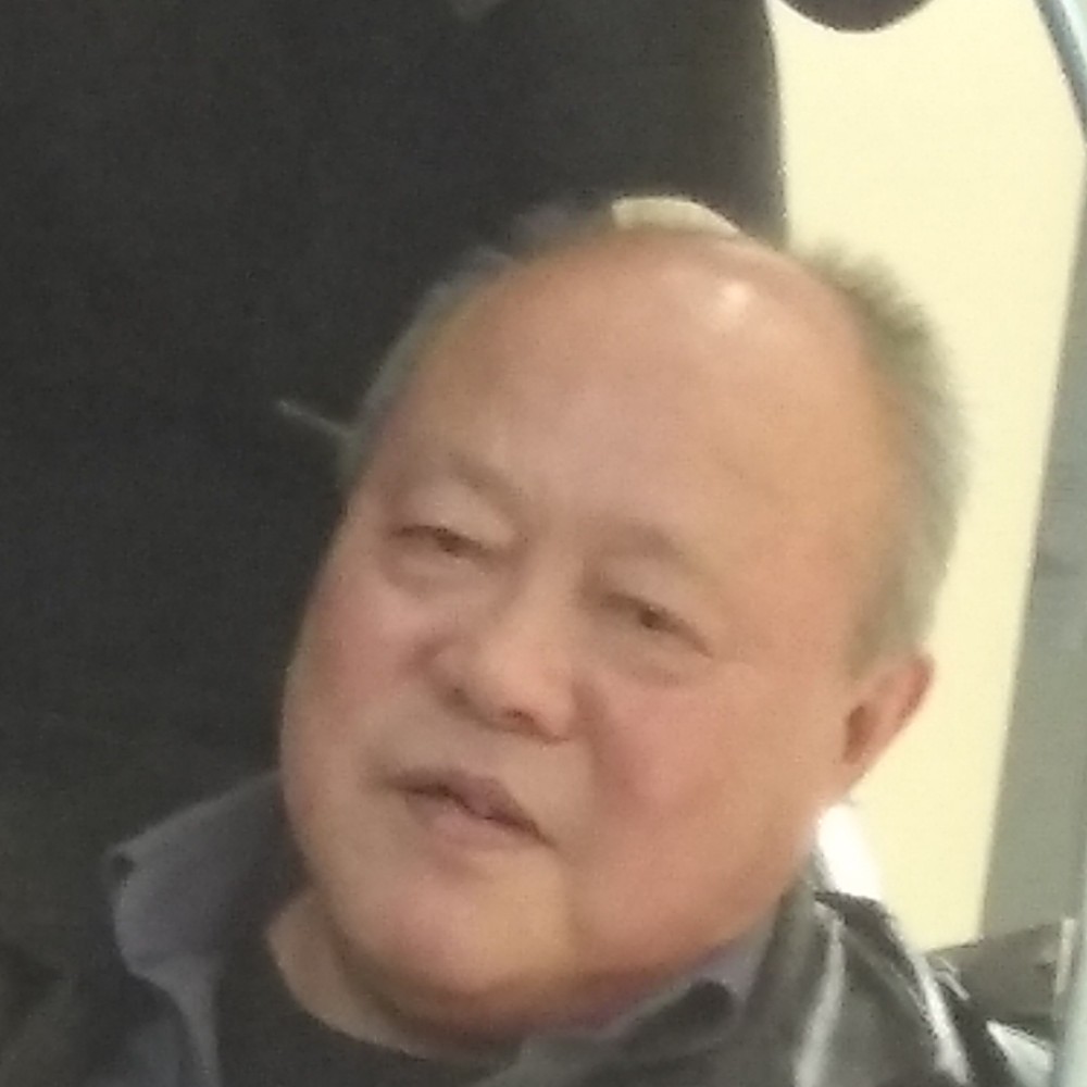 爱雨的人。的照片