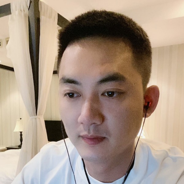 草莓爱恋一个人的照片