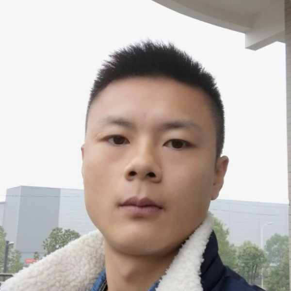 风扬起了思念的照片