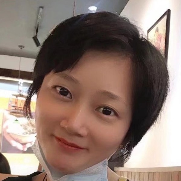 紫电娃娃的照片