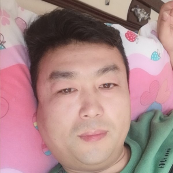 逐风那粗犷的照片