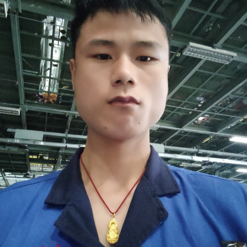 冬耀高高的照片