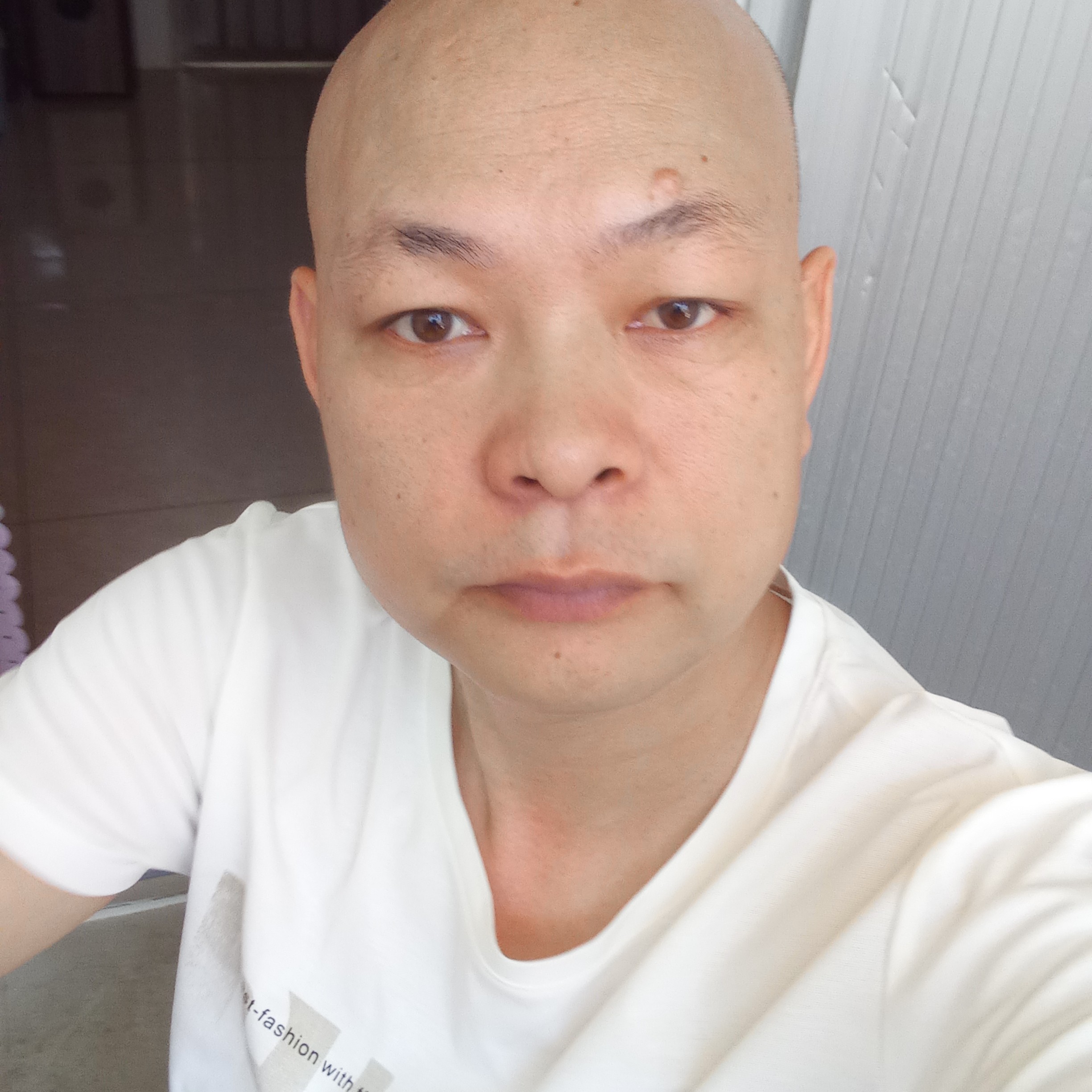 李明成的照片