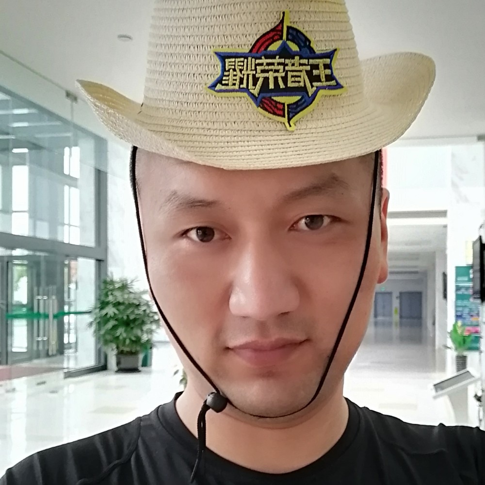 黑裤落后的照片