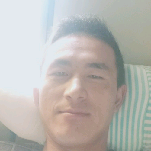 鲁扎西的照片