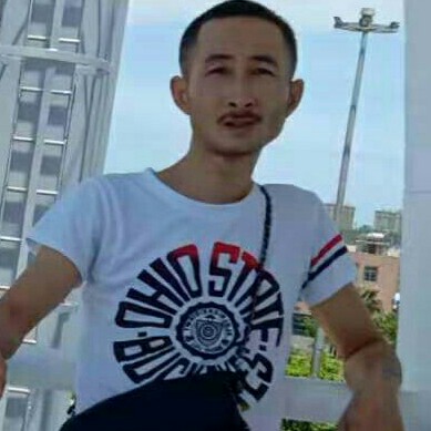 孤單爱秋月的照片