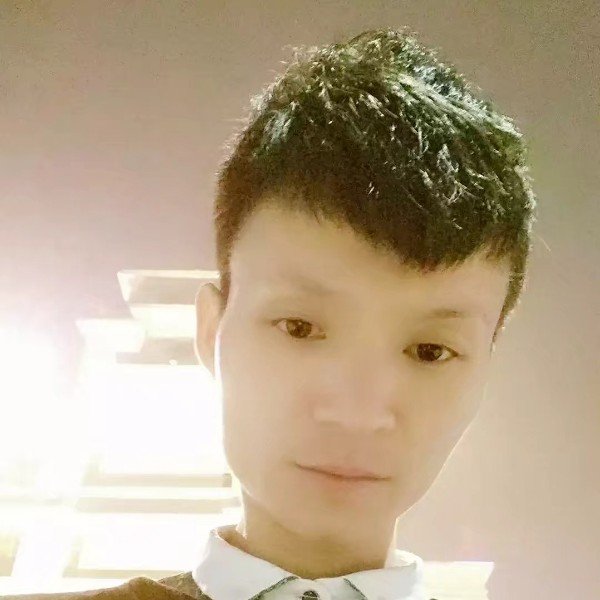 调皮相许青栀的照片