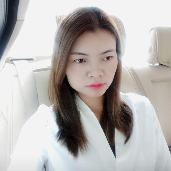 浅黛梨妆的照片