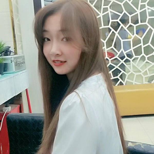一个女孩的照片