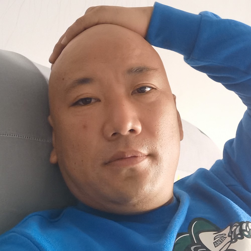 正直的男人的照片