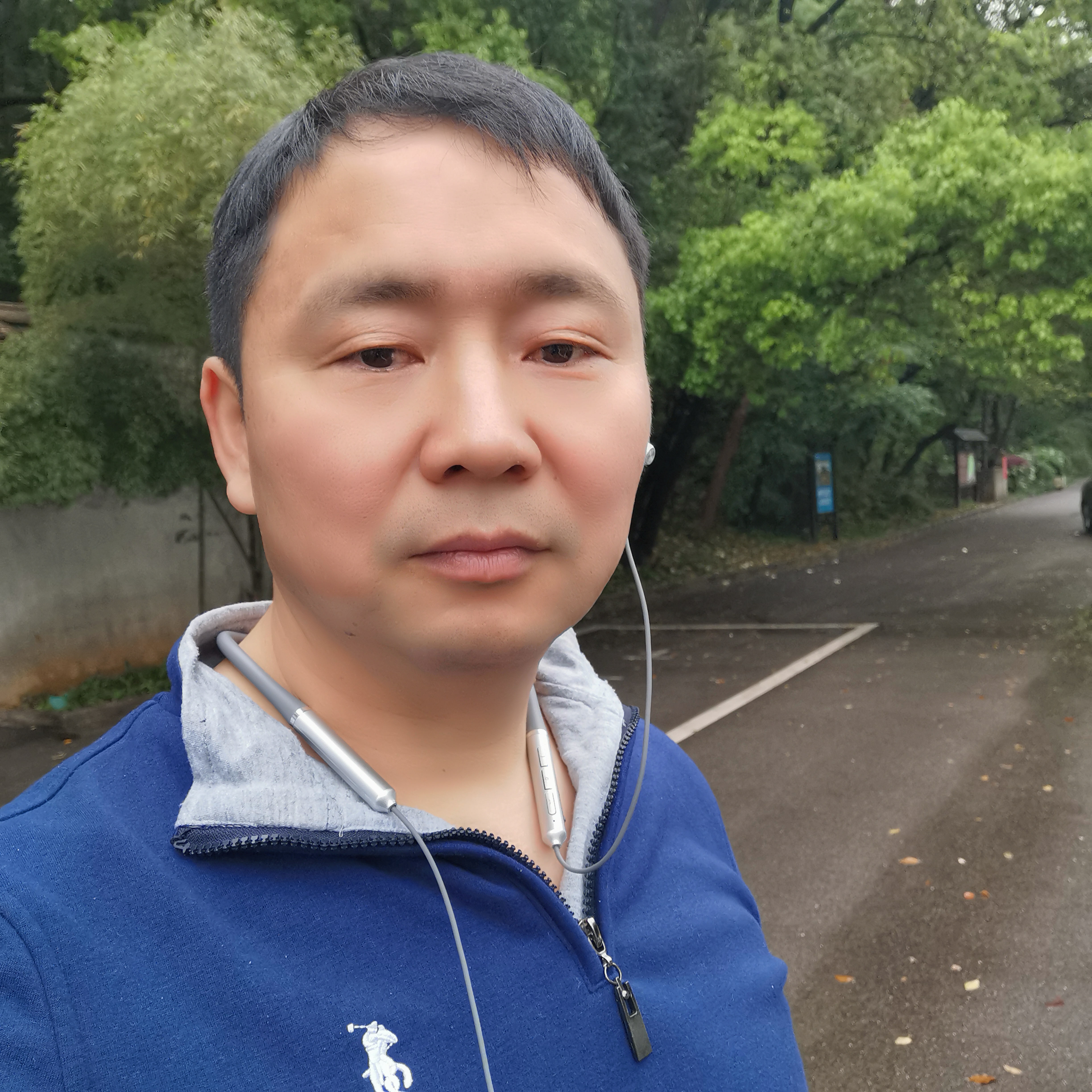 和谐打日记本的照片