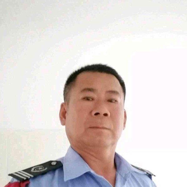 可敬的金牛大哥的照片