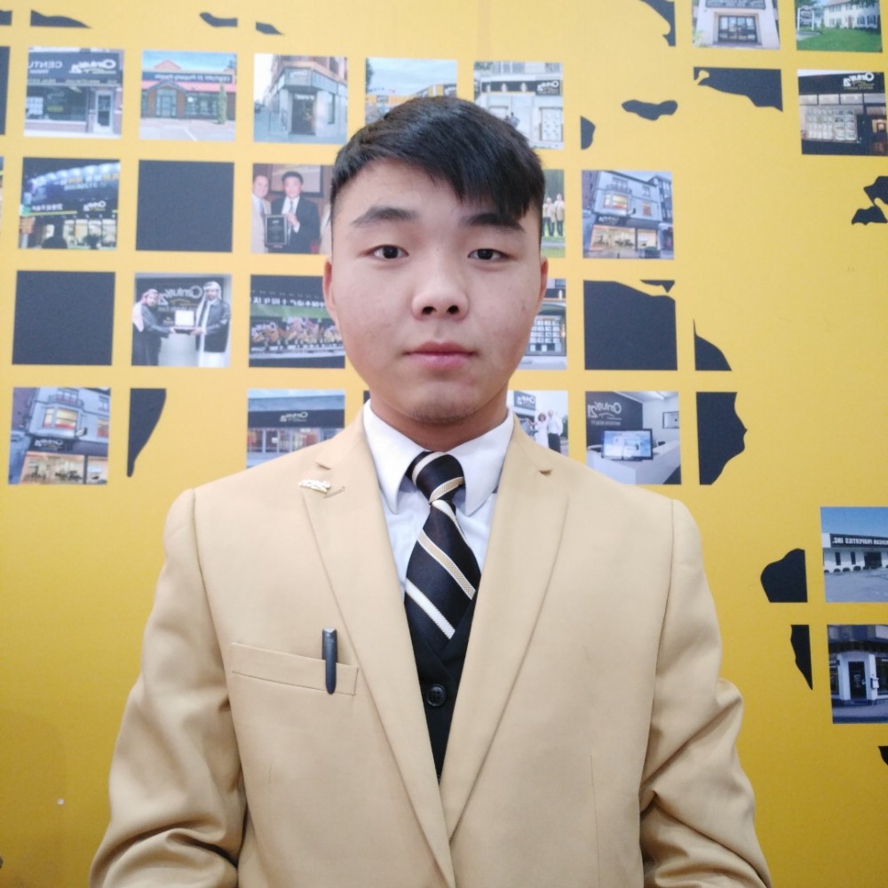 刻苦草莓的照片