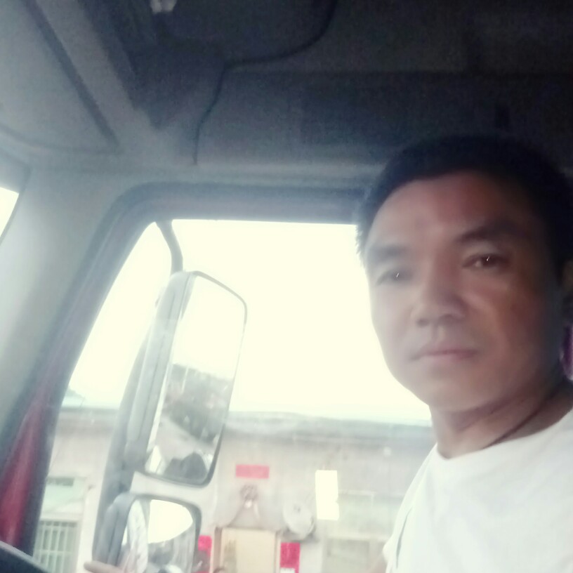 烟在燃的照片